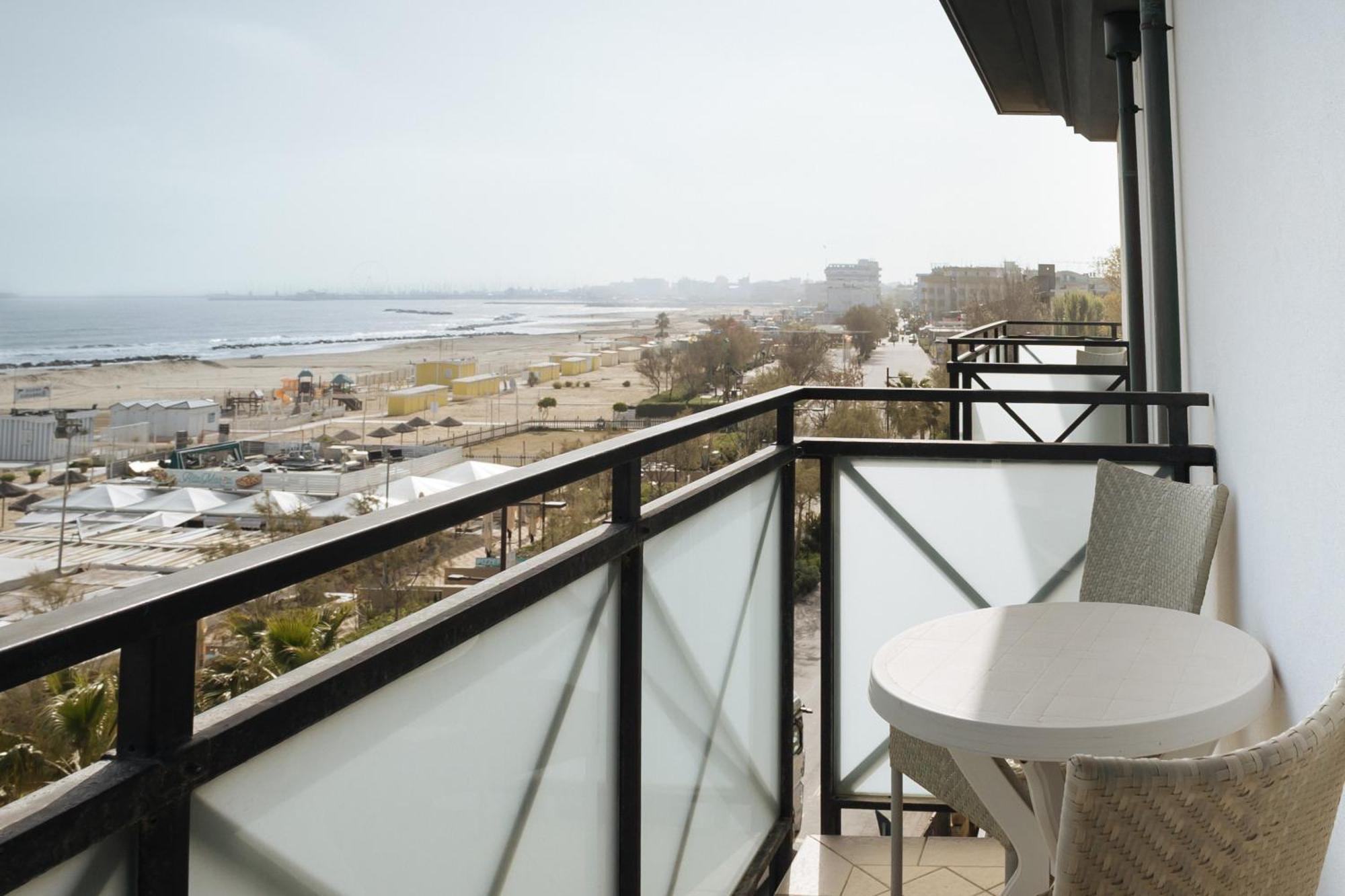 Gabbiano Apartments Rimini Exteriér fotografie