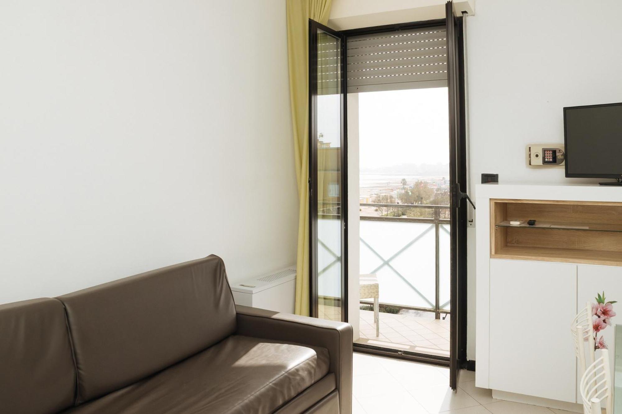 Gabbiano Apartments Rimini Exteriér fotografie